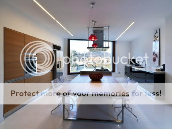 Contemporary B House in Cuneo by Duilio Damilano