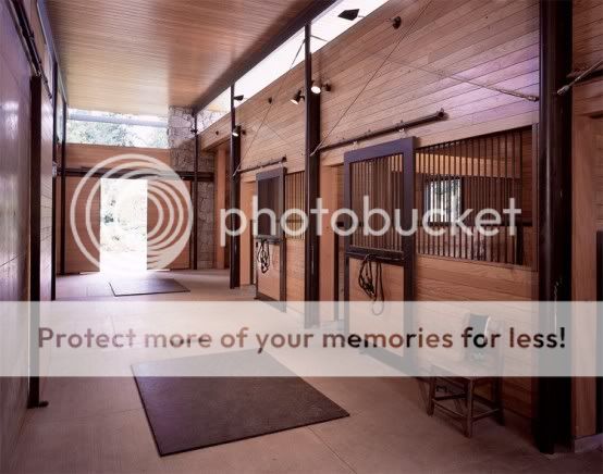 Contemporary Home for Privacy and Love of Nature