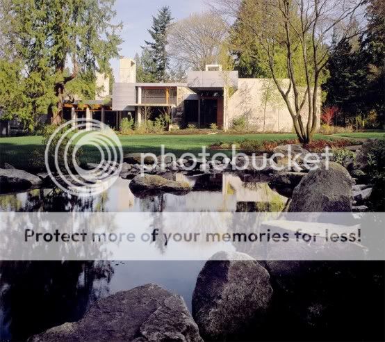 Contemporary Home for Privacy and Love of Nature