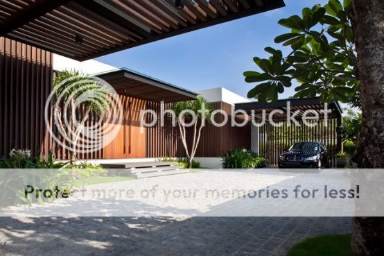 Home with Internal Garden in Singapore