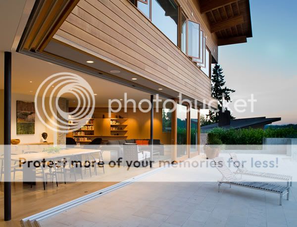 Luxury Lake Home in Seattle