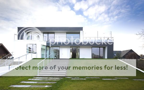 Minimalistic Z-House by Eva Harlou in Denmark,