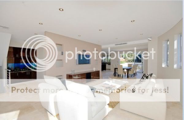 Residence are Absolutely Fantastic View by Eddie Kenda