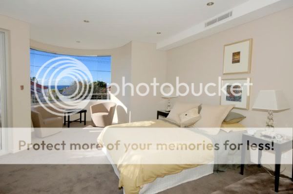 Residence are Absolutely Fantastic View by Eddie Kenda