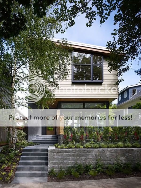 Single Story House in Seattle by Adams Mohler Ghillino,