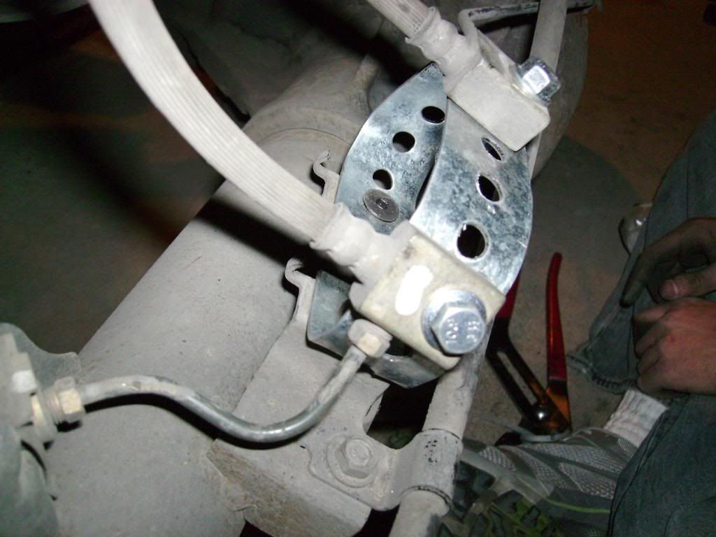 Howto Cheap, Quick, Solid Rear Brake Hose Extension for Lift Second