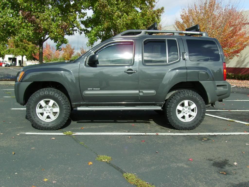 SOLD factory Nissan running boards and mounted sliders Second