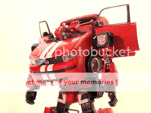ironhide robot02